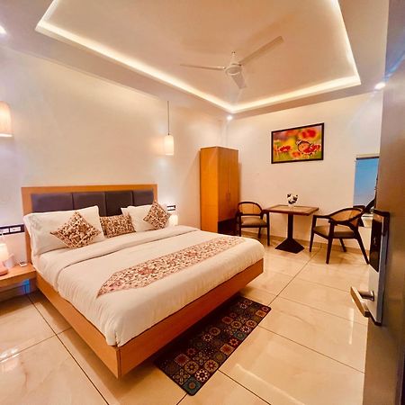 Heaven Resort Ayodhya Exterior foto